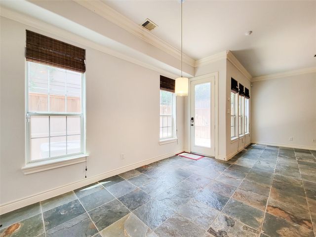 2911 Clinton Drive, Houston, TX 77020