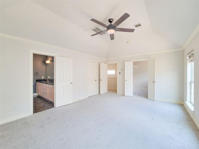 2911 Clinton Drive, Houston, TX 77020