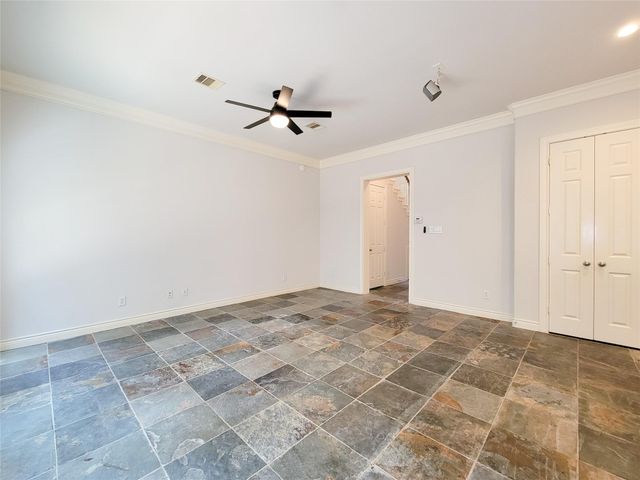 2911 Clinton Drive, Houston, TX 77020