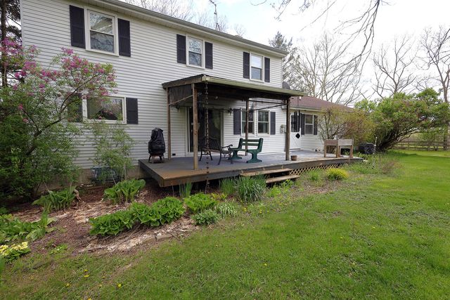 818 S Freer Road, Chelsea, MI 48118