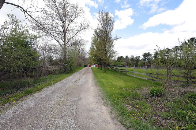 818 S Freer Road, Chelsea, MI 48118