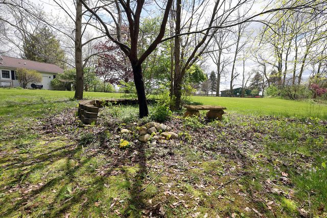 818 S Freer Road, Chelsea, MI 48118