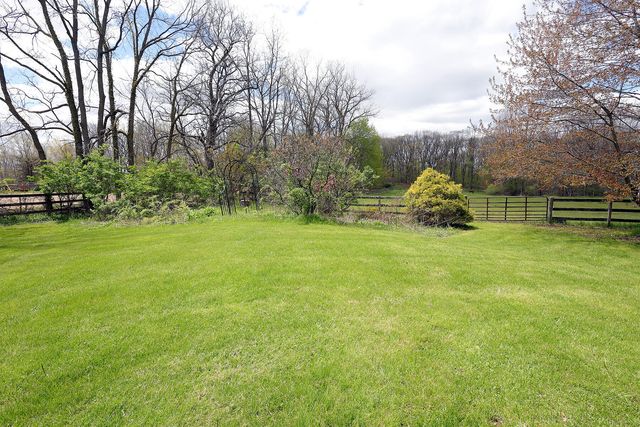 818 S Freer Road, Chelsea, MI 48118