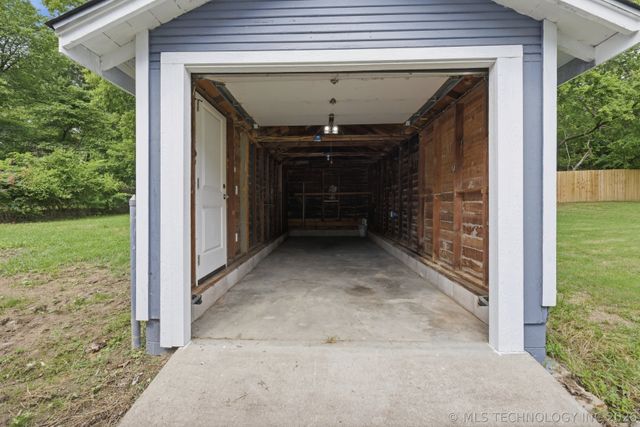 3612 S 31st West Avenue, Tulsa, OK 74107