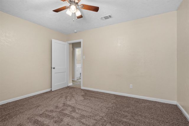 5441 Thomas Lane, River Oaks, TX 76114