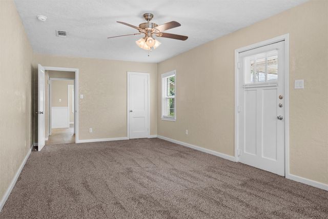 5441 Thomas Lane, River Oaks, TX 76114