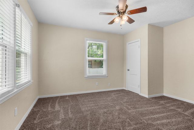 5441 Thomas Lane, River Oaks, TX 76114