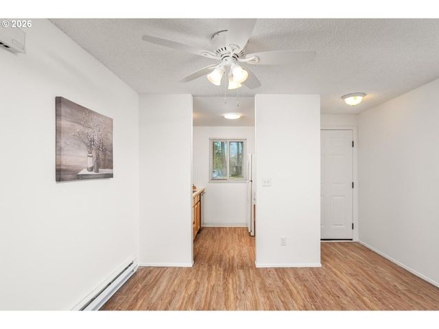 12616 Nw BARNES Rd 7, Portland, OR 97229