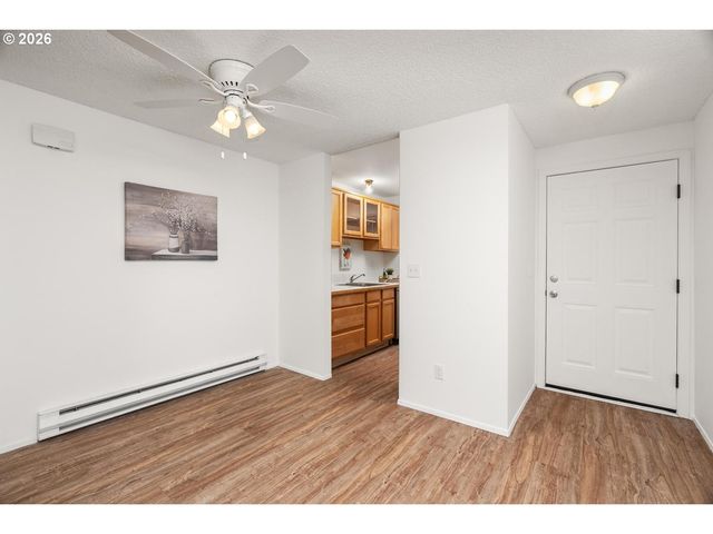 12616 Nw BARNES Rd 7, Portland, OR 97229