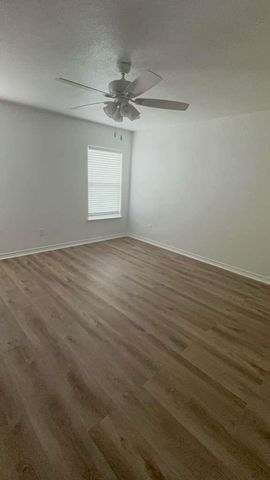 14205 Prairie Sod LN, Elgin, TX 78621