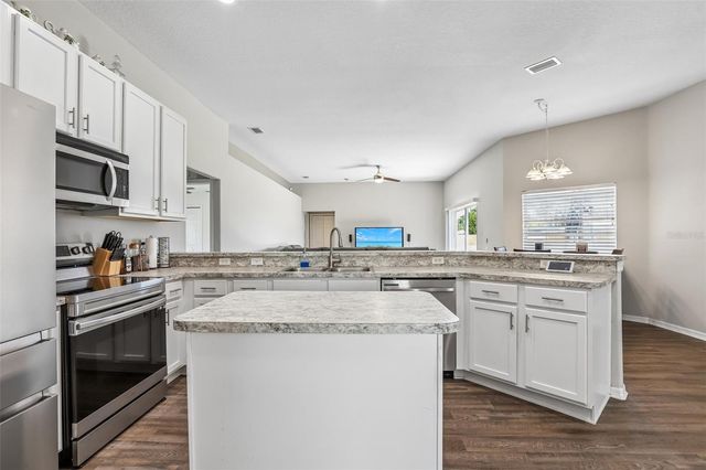 2206 WOODEN SHOE WAY, Plant City, FL 33567