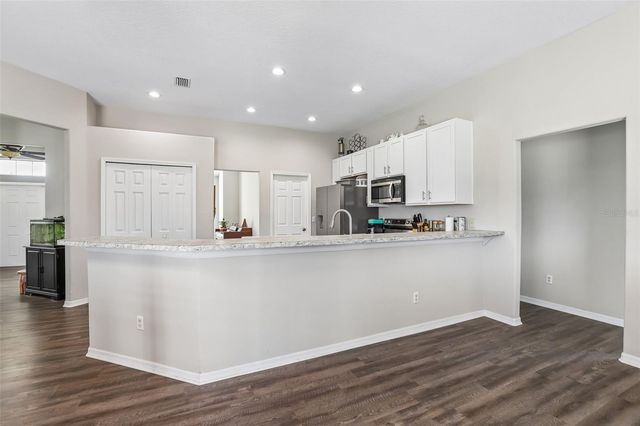 2206 WOODEN SHOE WAY, Plant City, FL 33567