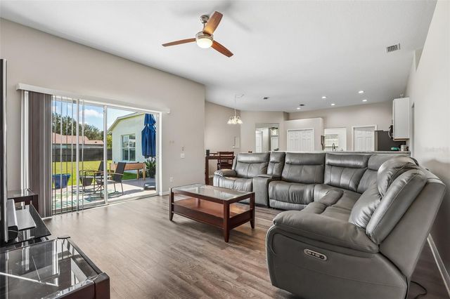 2206 WOODEN SHOE WAY, Plant City, FL 33567