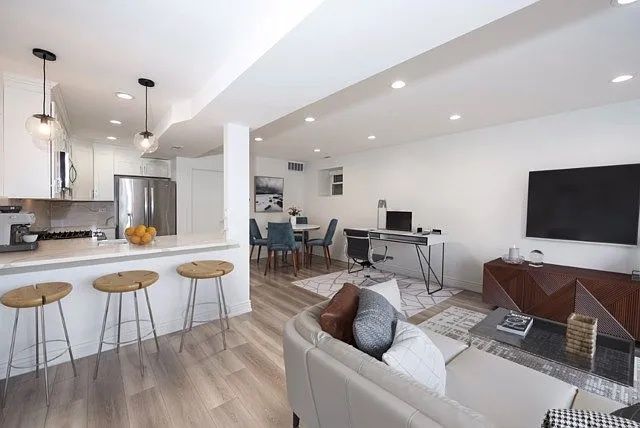 1241 N Bosworth Avenue G, Chicago, IL 60642