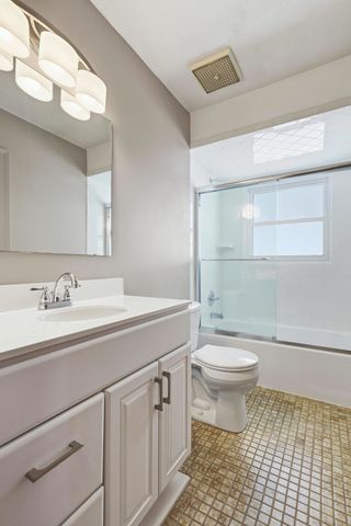 8114 9th Street W, Rock Island, IL 61201