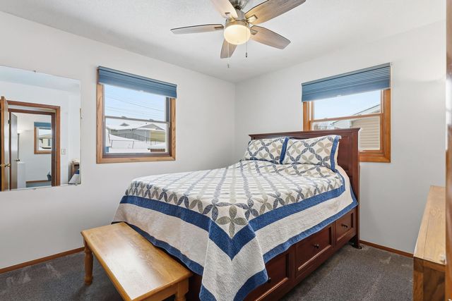 8114 9th Street W, Rock Island, IL 61201