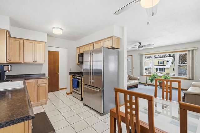 8114 9th Street W, Rock Island, IL 61201