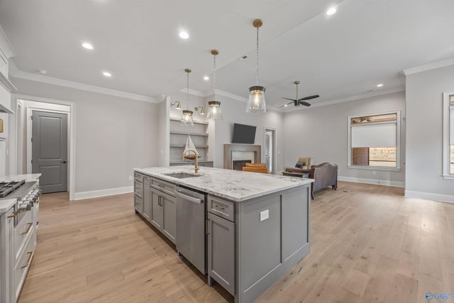 19 Havenstone Way SE, Gurley, AL 35748