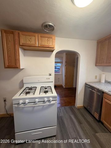406 Pleasant, Lansing, MI 48906