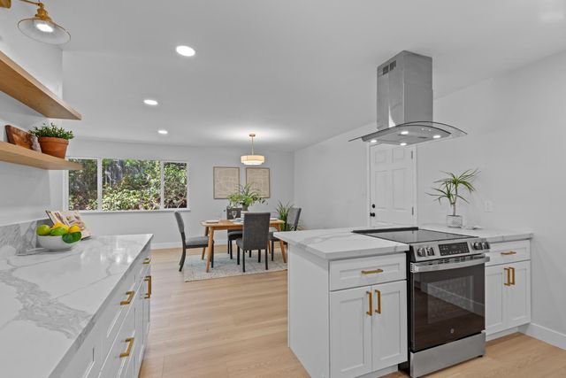 7832 Ahl Way, Fair Oaks, CA 95628