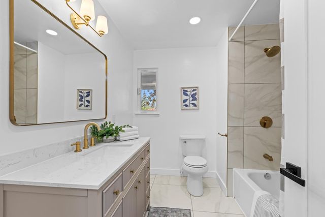 7832 Ahl Way, Fair Oaks, CA 95628