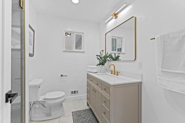 7832 Ahl Way, Fair Oaks, CA 95628