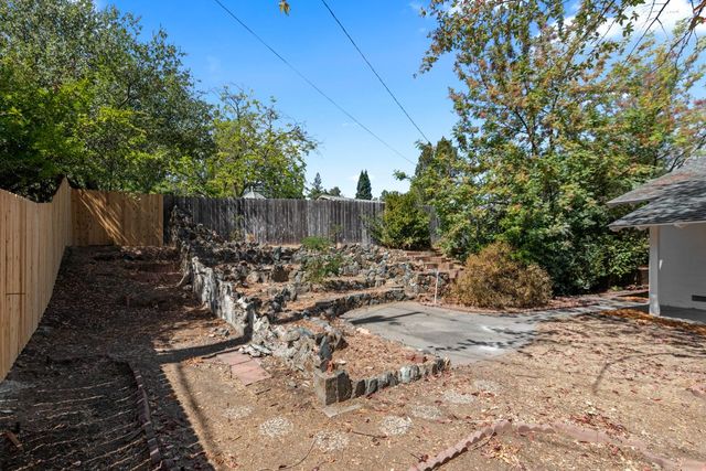 7832 Ahl Way, Fair Oaks, CA 95628