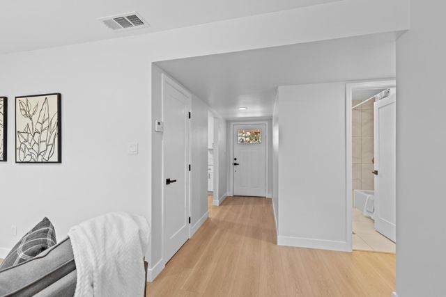 7832 Ahl Way, Fair Oaks, CA 95628