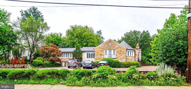 8212 OLD GEORGETOWN RD, Bethesda, MD 20814