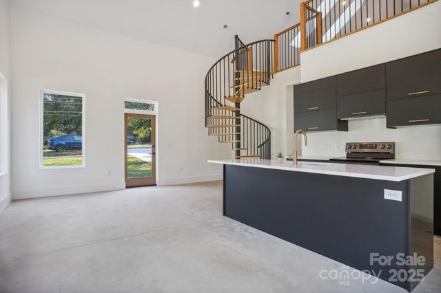 122 Laura Road A, Mooresville, NC 28117