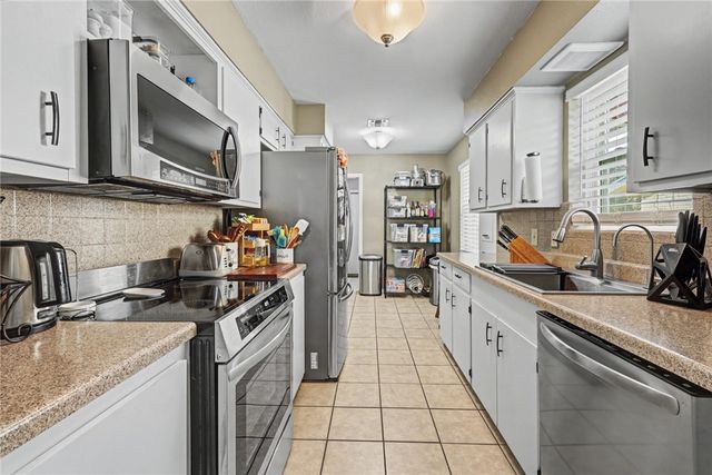 4313 Braggs Dr, Corpus Christi, TX 78413