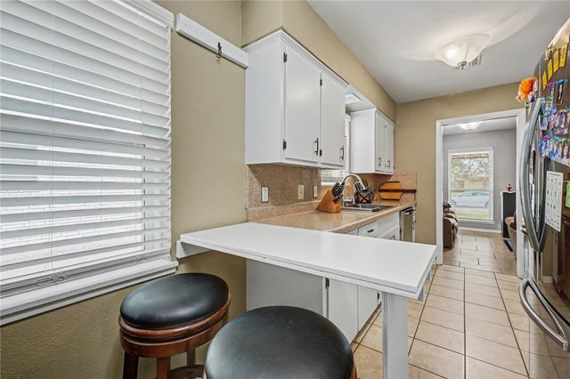 4313 Braggs Dr, Corpus Christi, TX 78413