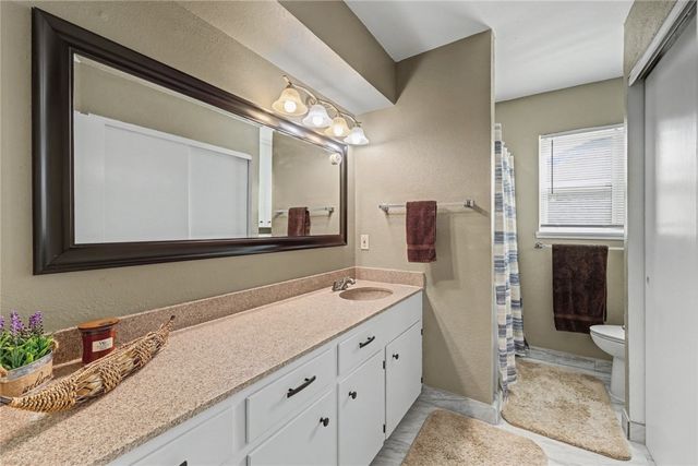 4313 Braggs Dr, Corpus Christi, TX 78413