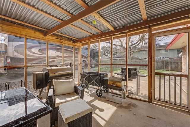 4313 Braggs Dr, Corpus Christi, TX 78413