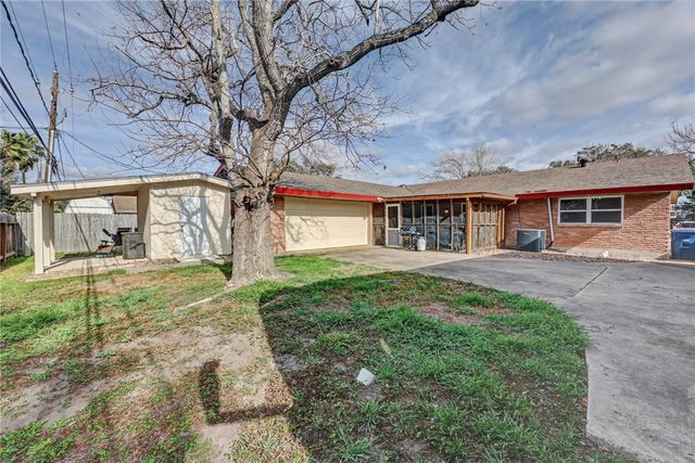 4313 Braggs Dr, Corpus Christi, TX 78413