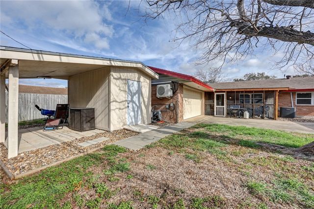 4313 Braggs Dr, Corpus Christi, TX 78413