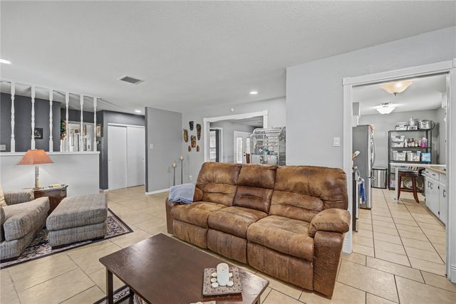 4313 Braggs Dr, Corpus Christi, TX 78413