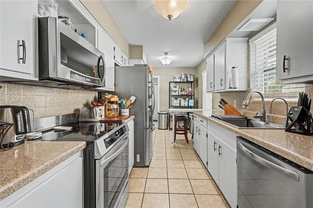 4313 Braggs Dr, Corpus Christi, TX 78413