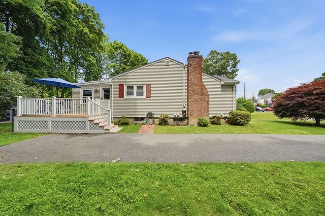 36 Ellis Street, Woburn, MA 01801