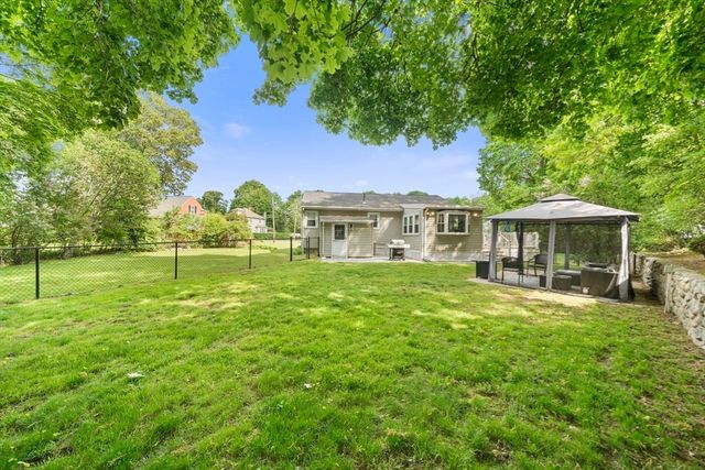 36 Ellis Street, Woburn, MA 01801