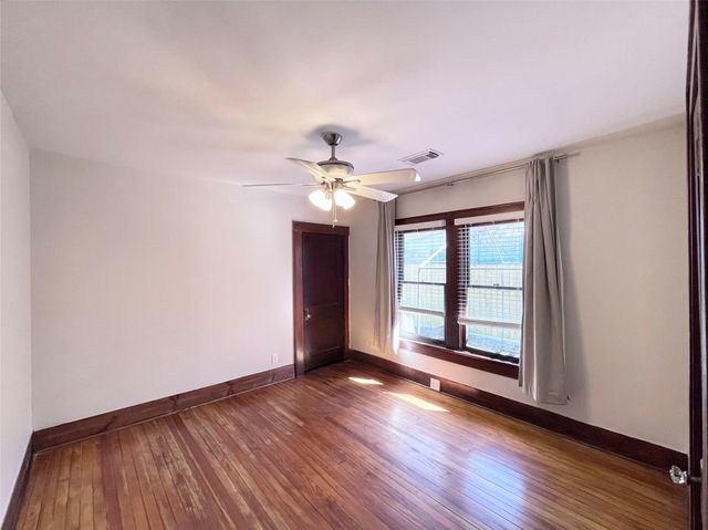 405 E 28th Street, Houston, TX 77008