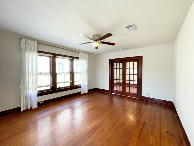 405 E 28th Street, Houston, TX 77008