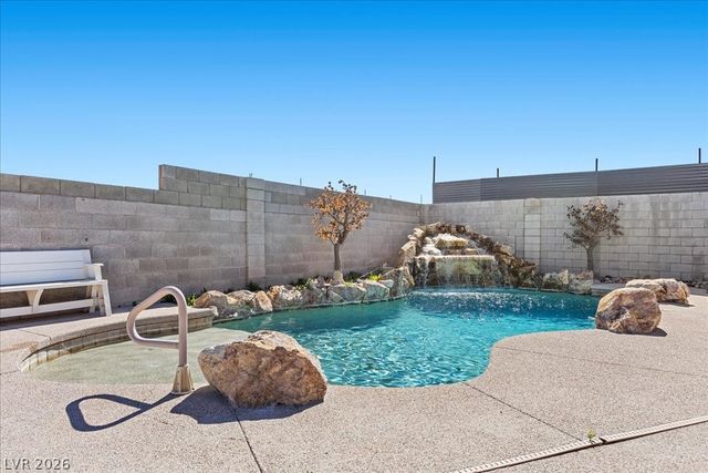 829 Vincent Way, Las Vegas, NV 89145