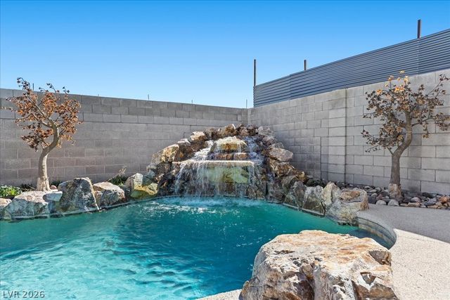 829 Vincent Way, Las Vegas, NV 89145