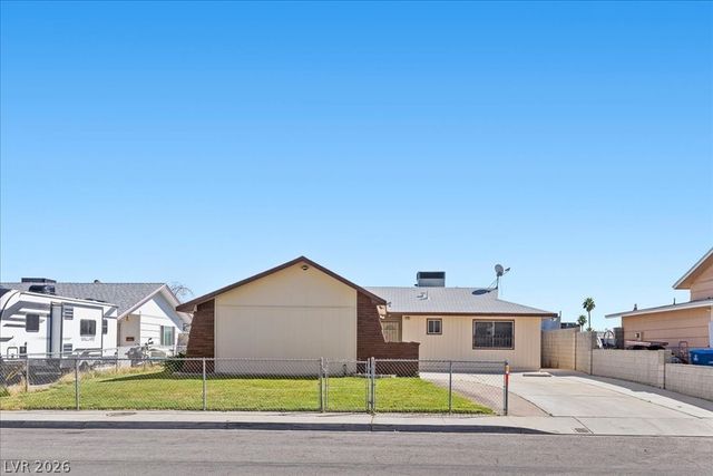 829 Vincent Way, Las Vegas, NV 89145