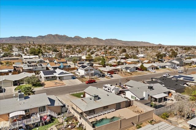 829 Vincent Way, Las Vegas, NV 89145