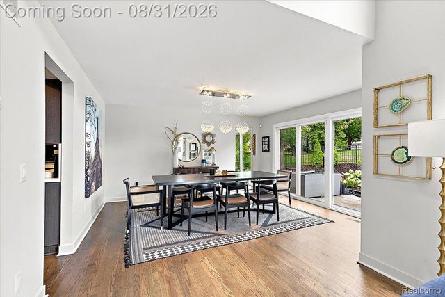 4884 Cider Hill Drive, Oakland Charter Township, MI 48306