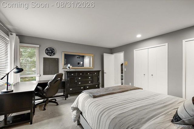 4884 Cider Hill Drive, Oakland Charter Township, MI 48306