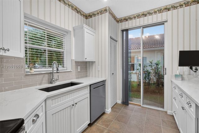 18577 NW 19th St, Pembroke Pines, FL 33029