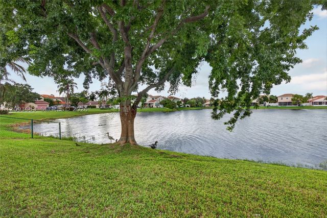 18577 NW 19th St, Pembroke Pines, FL 33029